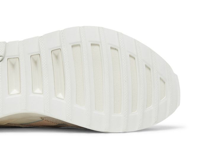 wmns-reebok-classic-legacy-az-soft-ecru-gz1535_04