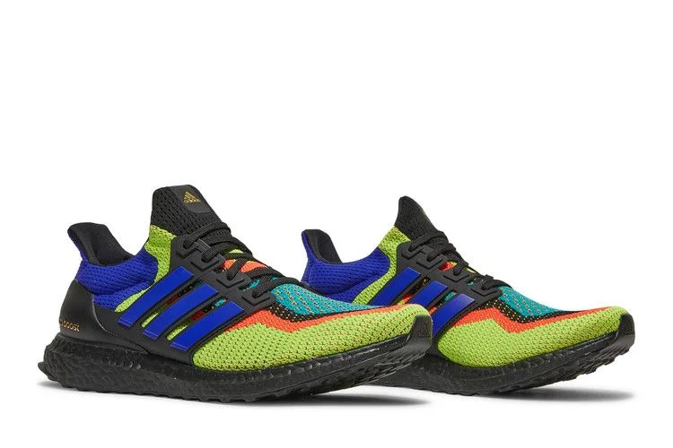 Krossovki-adidas-UltraBoost-2.0-DNA-What-The-Core-Black-7