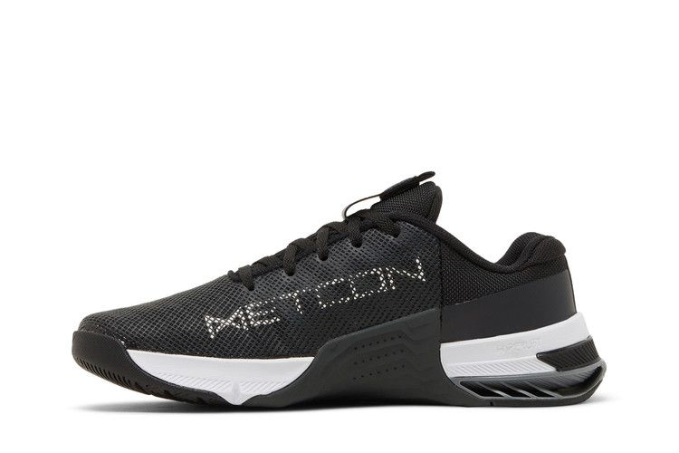 wmns-metcon-8-black-dark-smoke-grey-do9327-001_02