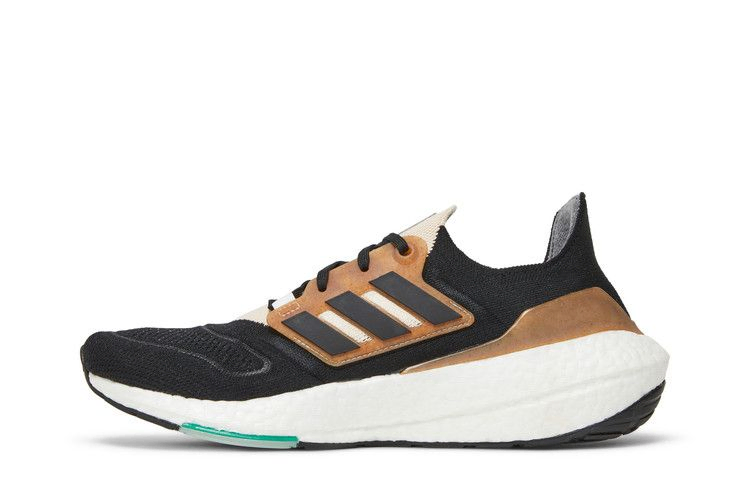 ultraboost-22-made-with-nature-black-wonder-taupe-hq3536_02