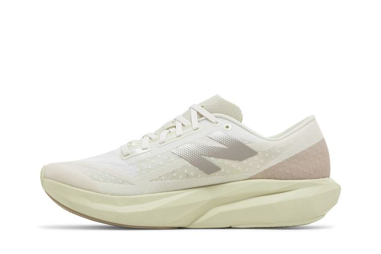 Кроссовки New Balance FuelCell Rebel v4 'Linen Lichen Green'