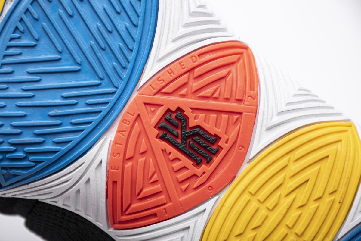 Кроссовки Nike Kyrie 5 Friends