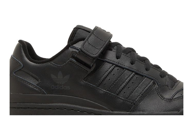 Кроссовки adidas Forum Low 'Triple Black'