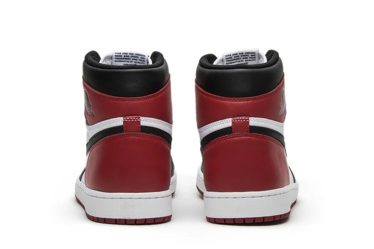 Кроссовки Air Jordan 1 Retro High OG 'Black Toe' 2016