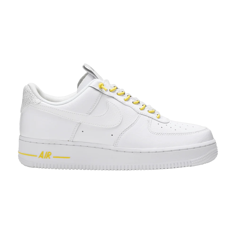 Krossovki-Nike-Wmns-Air-Force-1-07-Lux-White-Reflective