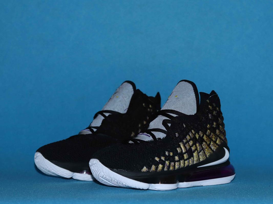 Nike-LeBron-17-Lakers-8