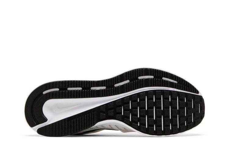 Кроссовки Nike Run Swift 3 'White Black'
