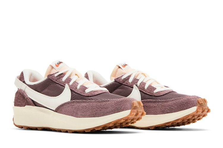 wmns-waffle-debut-vintage-plum-eclipse-sail-dx2931-200_07
