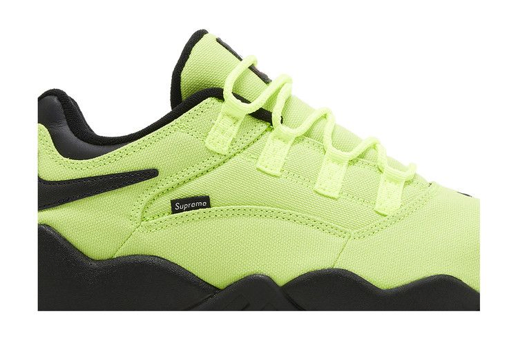 Кроссовки Supreme x Nike Darwin Low SB 'Volt'