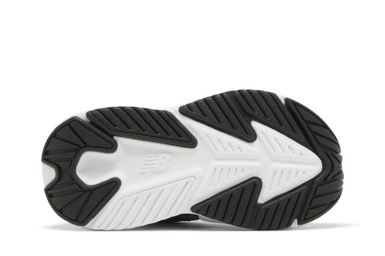 rave-run-v2-bungee-lace-toddler-black-white-itravbw2_03