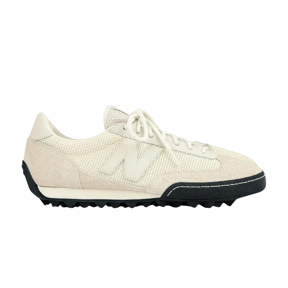 Krossovki-Aime-Leon-Dore-x-New-Balance-Gator-Run-Hairy-Suede-Angora