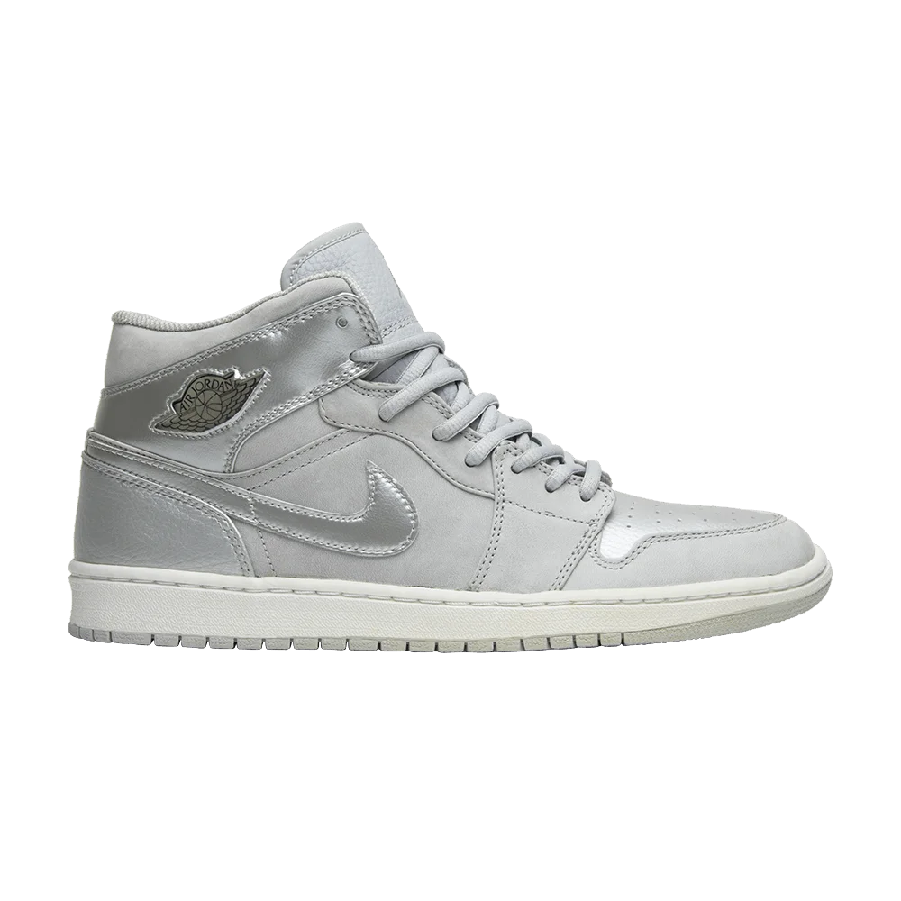 Krossovki-Air-Jordan-1-Retro-2001-Neutral-Grey