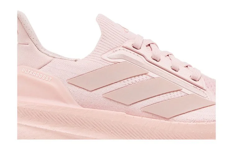 Krossovki-adidas-Wmns-Ultraboost-5X-Sandy-Pink-1