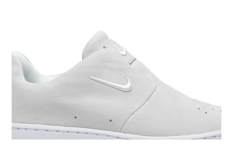 Krossovki-Nike-Wmns-Air-Force-1-Sage-XX-The-1-Reimagined-1