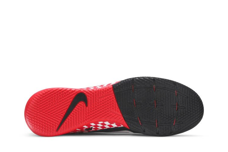 neymar-jr-x-mercurial-vapor-13-academy-ic-speed-freak-at7994-006_03