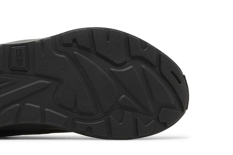 rs-metric-core-black-387166-02_04
