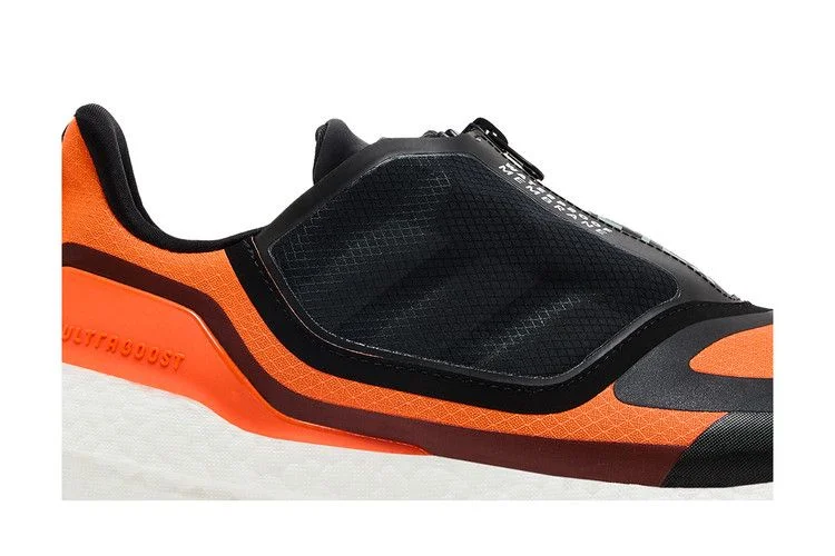 Krossovki-adidas-UltraBoost-22-GORE-TEX-Impact-Orange-Black-1