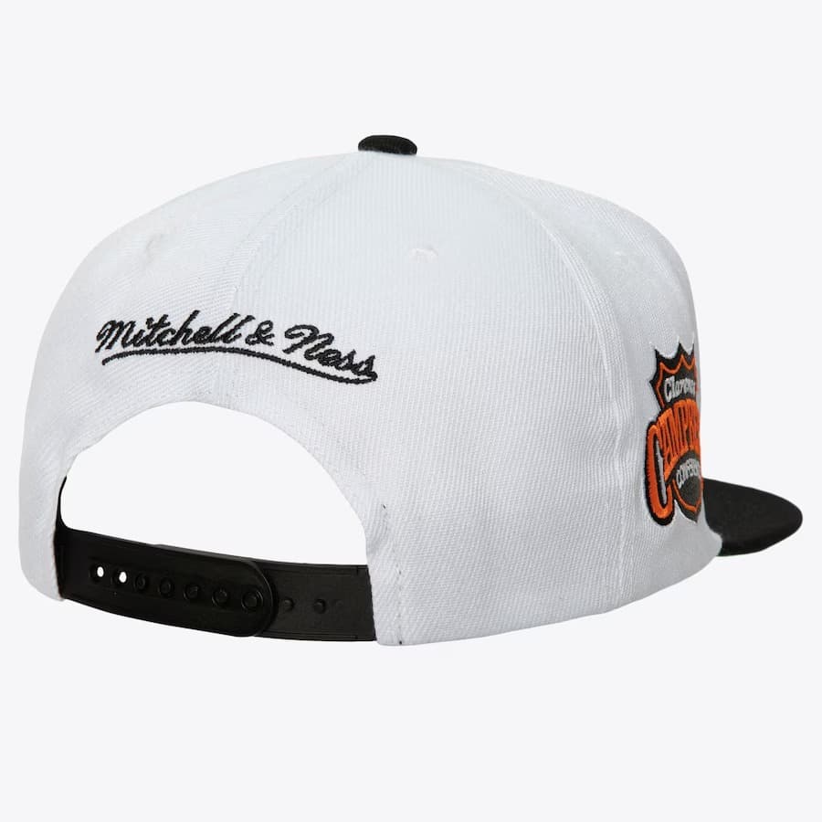 Mitchell-Ness-White-Boston-Bruins-Toss-Up-Snapback-Hat-1