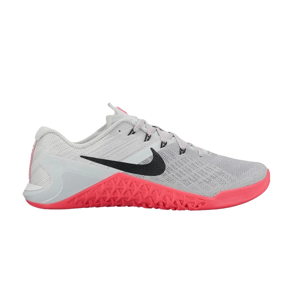 Krossovki-Nike-Wmns-Metcon-3-Grey-Racer-Pink