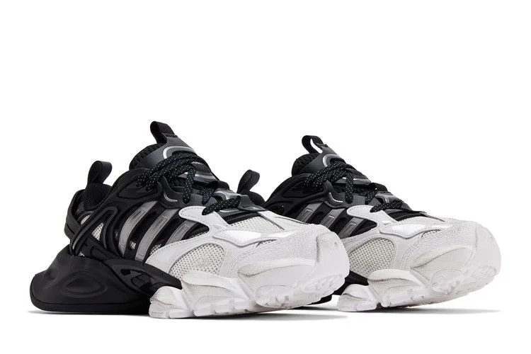 Krossovki-adidas-XLG-Runner-Deluxe-White-Black-7