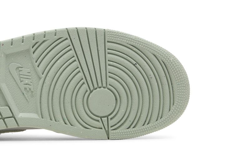 Кроссовки Air Jordan 1 Low SE 'Seafoam'
