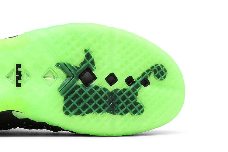 lebron-18-dunkman-cq9283-005_04