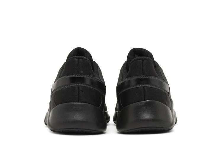 Кроссовки Nike Legend Essential 2 'Black'