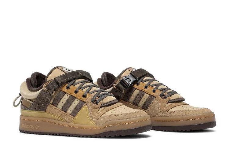 Krossovki-Bad-Bunny-x-adidas-Forum-Buckle-Low-The-First-Cafe-7