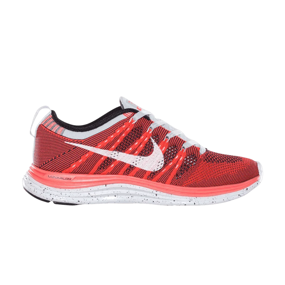 Кроссовки Nike Wmns Flyknit One+ 'Bright Crimson Obsidian'
