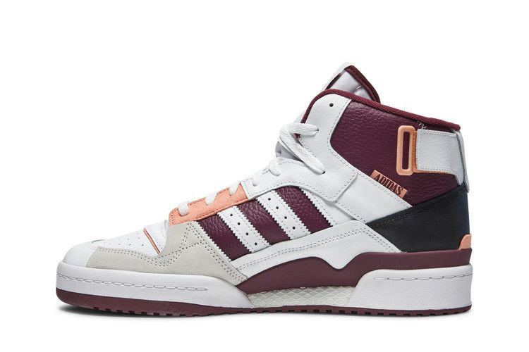 forum-exhibit-mid-white-victory-crimson-h01920_02