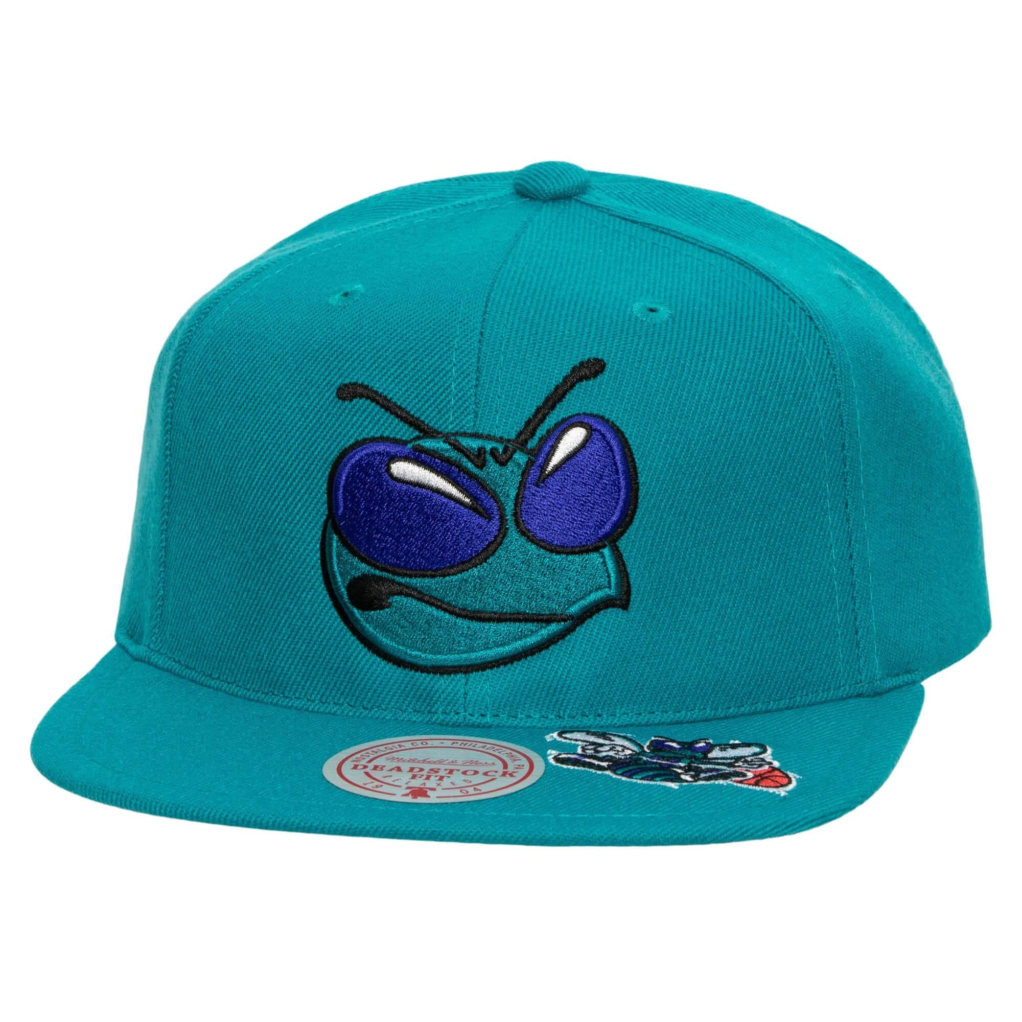 Mitchell-Ness-Dead-Remix-Deadstock-Snapback-HWC-Charlotte-Hornets-Hat