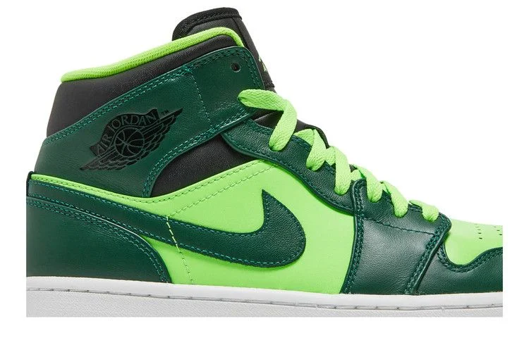 Krossovki-Air-Jordan-1-Mid-Hulk-1