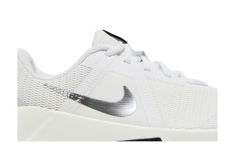 Кроссовки Nike Wmns MC Trainer 3 Premium 'Summit White Metallic Silver'