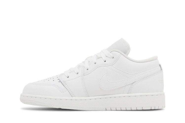 air-jordan-1-low-gs-triple-white-2023-553560-136_02