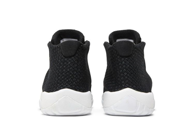 air-jordan-future-bg-gs-oreo-656504-021_05