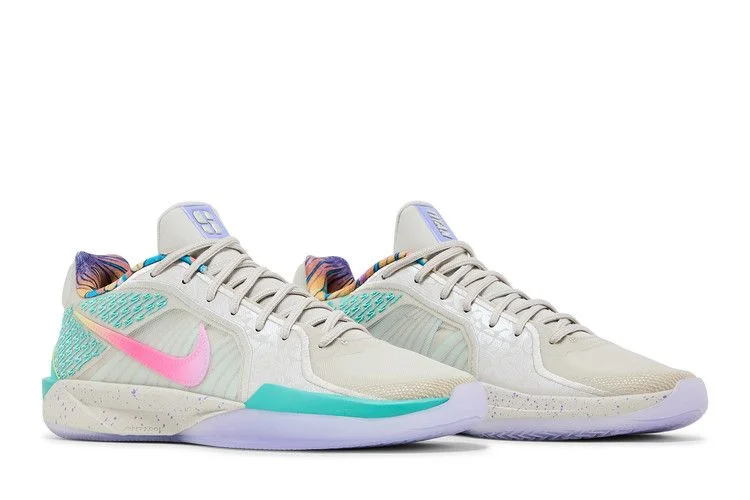 Krossovki-Titan-x-Nike-Wmns-Sabrina-2-Make-Space-7