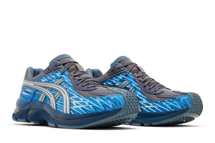 kiko-kostadinov-x-gel-flammae-mako-blue-kiko-flammae-blu_07