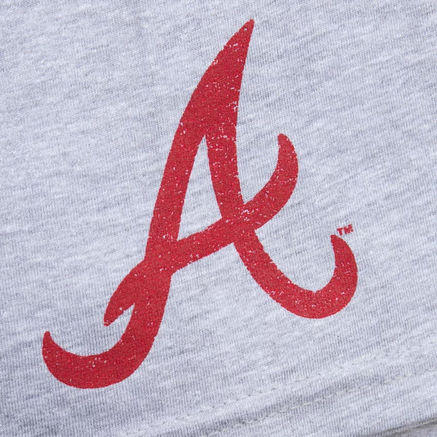 Футболка Mitchell & Ness Chipper Jones Gray Atlanta Braves Name & Number T-Shirt