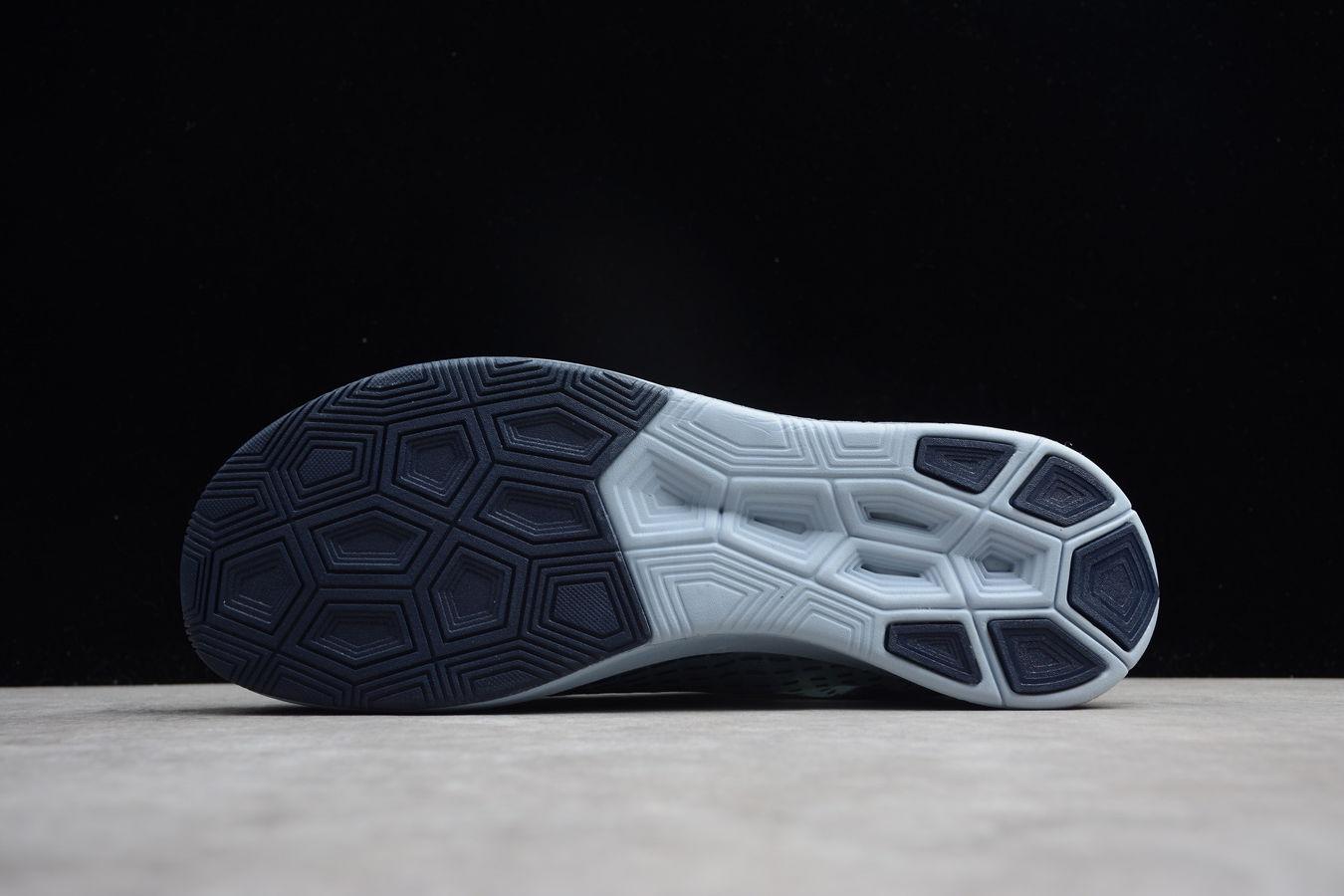 Zoom-Fly-Fast-Obsidian-Mist-8