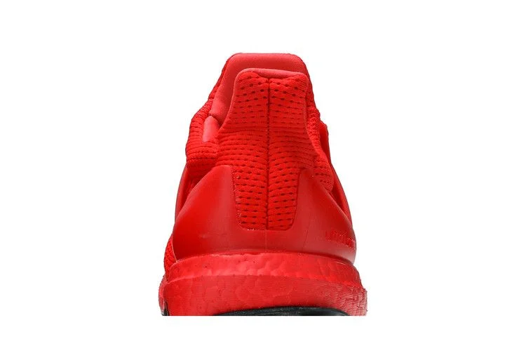 Кроссовки adidas UltraBoost 2.0 'Scarlet'