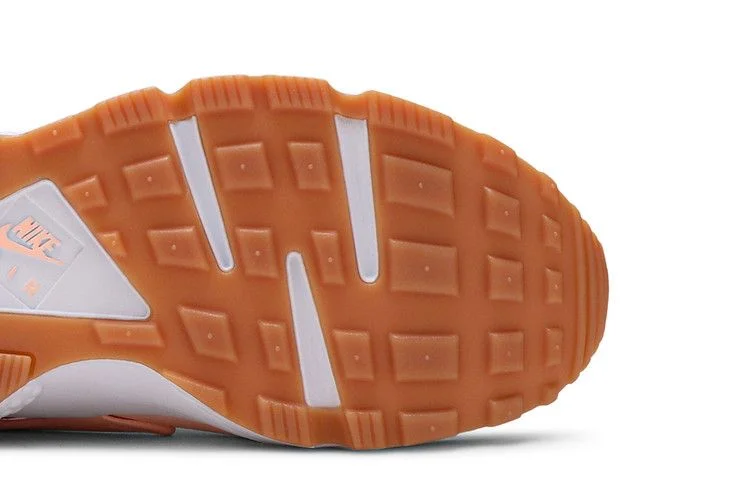 Krossovki-Nike-Wmns-Air-Huarache-Sunset-Tint-4