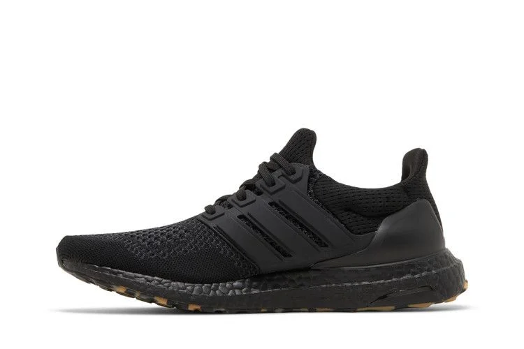 Кроссовки adidas UltraBoost 1.0 'Black Gum'