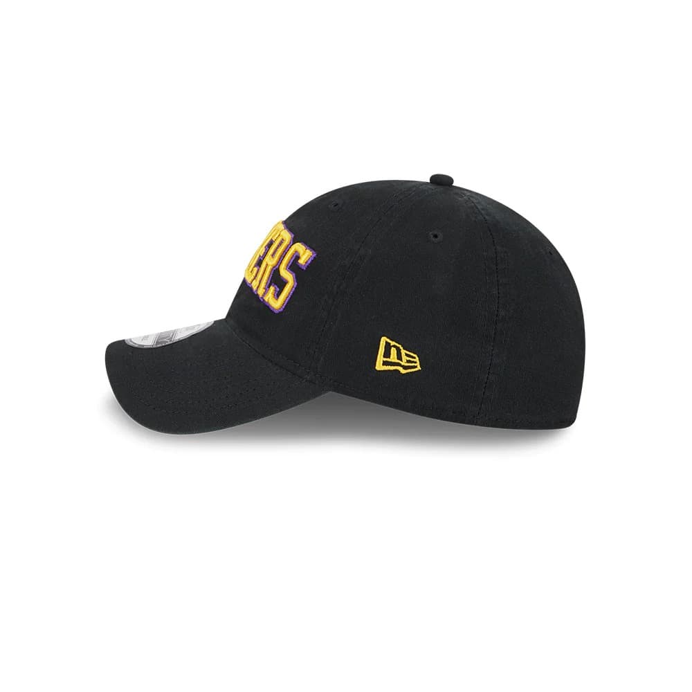 Бейсболка New Era Los Angeles Lakers 9TWENTY 2024 City Edition NBA Strapback Hat