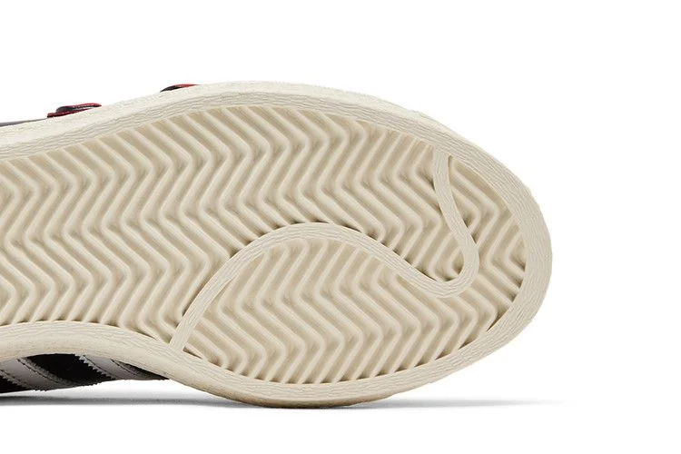 Кроссовки Hello Kitty x adidas Wmns Superstar '50th Anniversary'