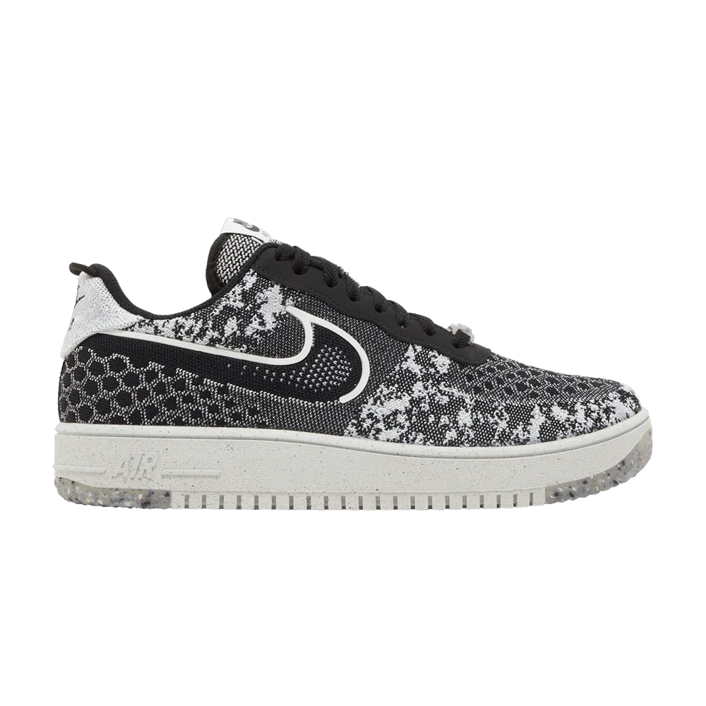 Krossovki-Nike-Air-Force-1-Crater-Flyknit-Next-Nature-Black-White
