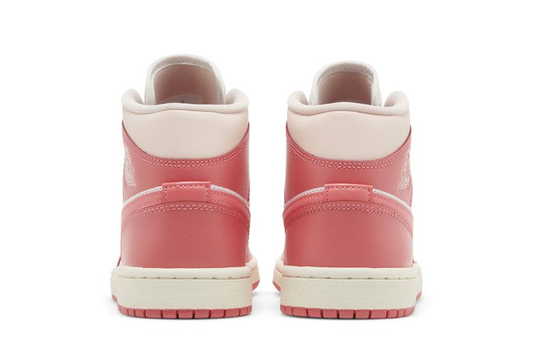 Кроссовки Wmns Air Jordan 1 Mid 'Strawberries and Cream'