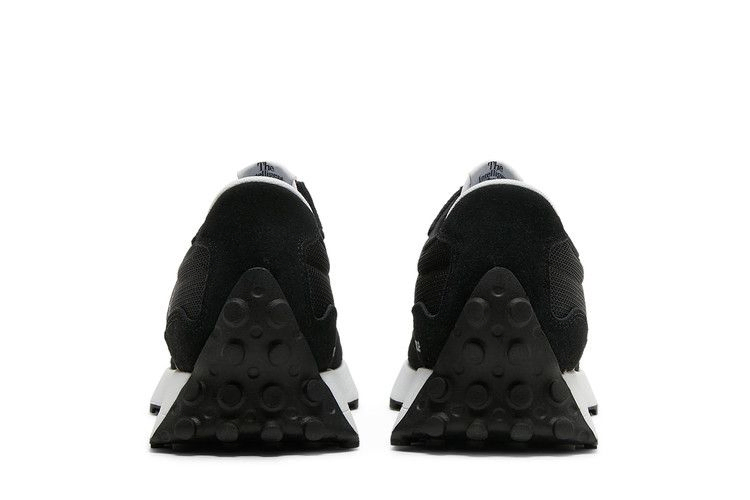 Кроссовки New Balance 327 'Black Metallic Silver'