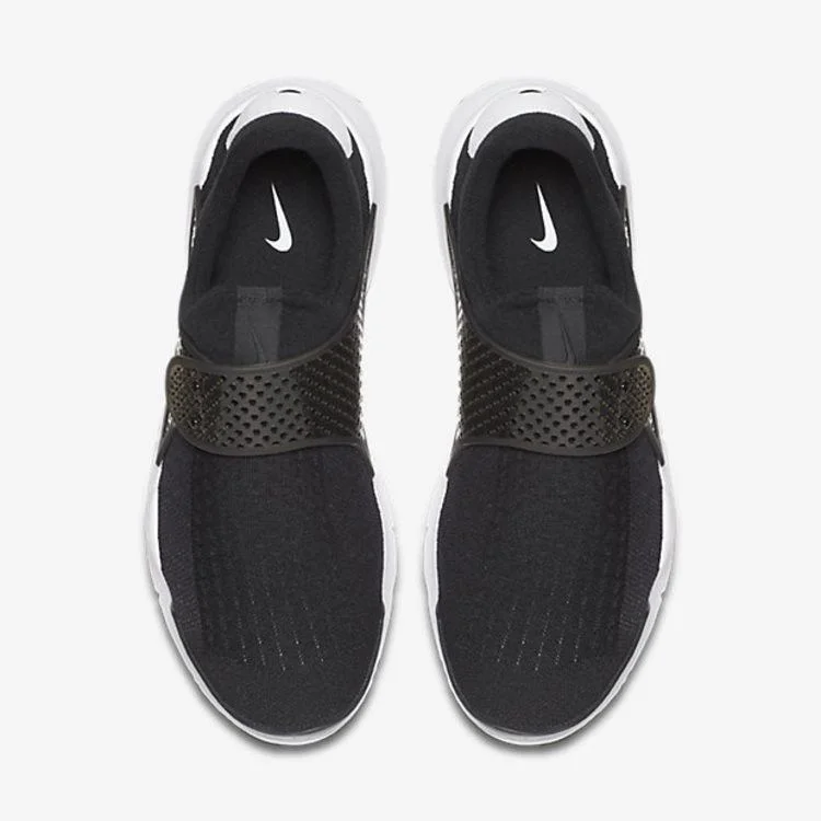 Krossovki-Nike-Sock-Dart-Black-1