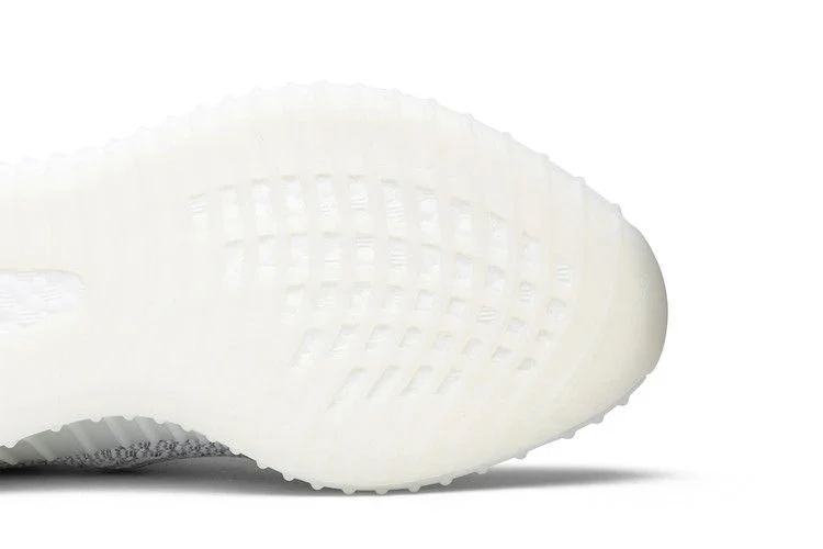 Krossovki-adidas-Yeezy-Boost-350-V2-Static-Reflective-4