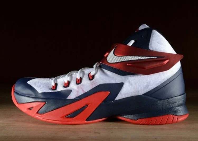 Krossovki-Nike-Zoom-LeBron-Soldier-8-USA-3